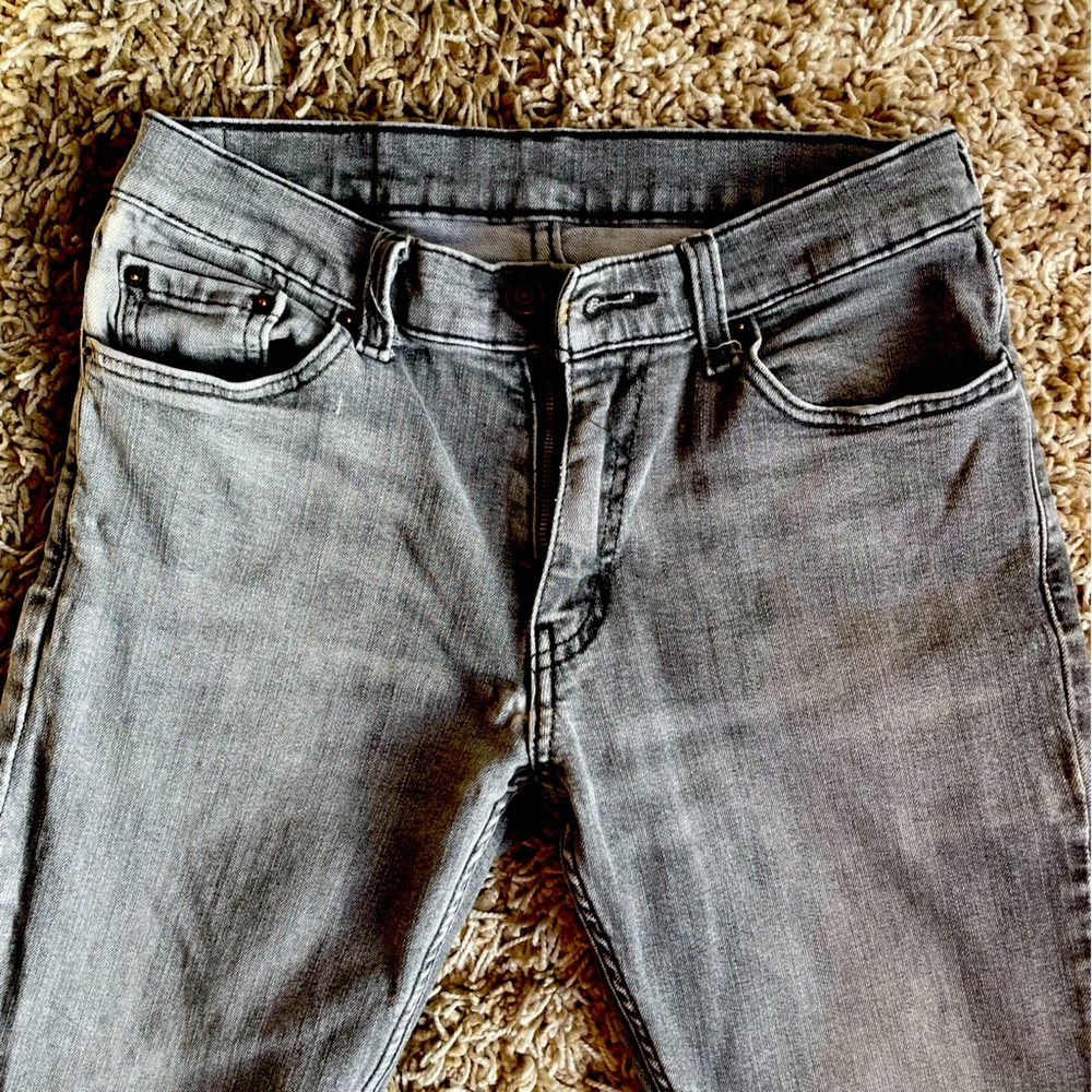Dark Grey Levi’s 511 30/32